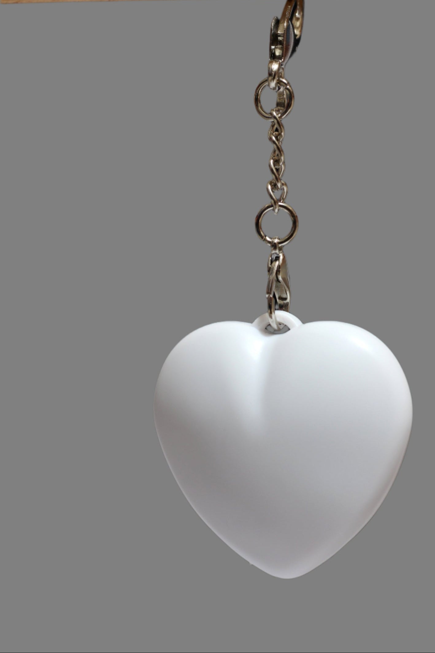 LED Handbag Light – Heart-Shaped