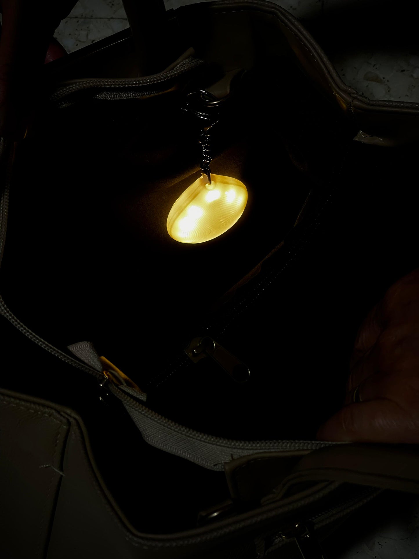 Illuminate Your Style - LED Handbag Light - Water drop